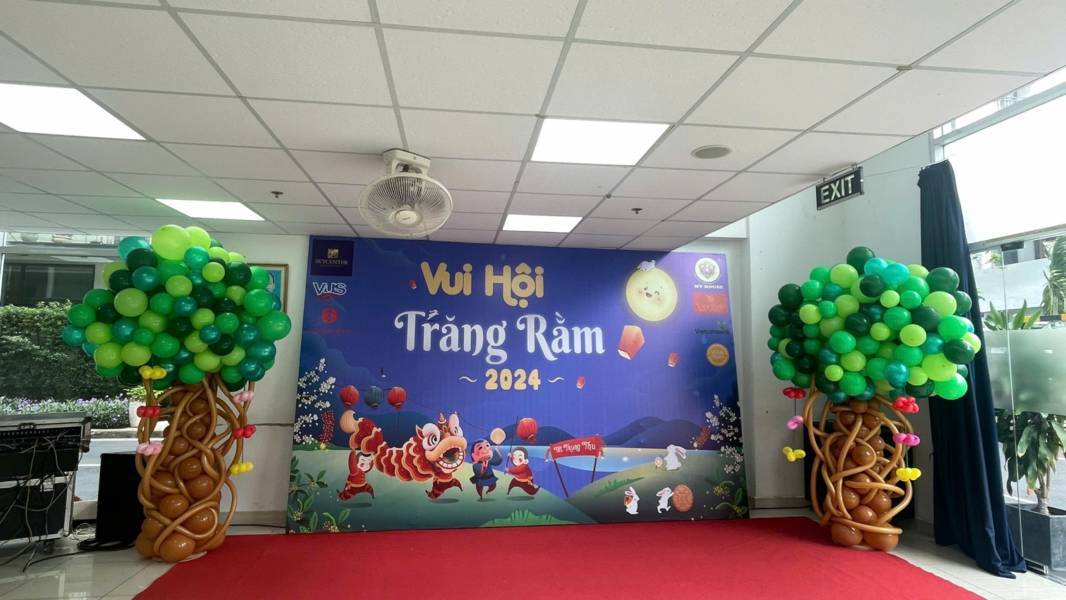 THI CÔNG KHUNG BACKDROP SỰ KIỆN TẠI QUẬN 7-6